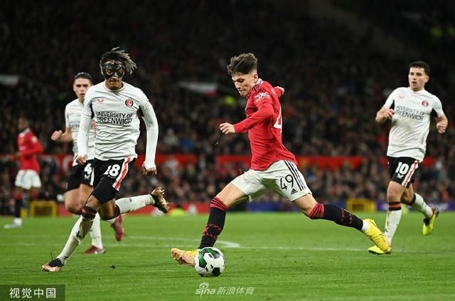 塔瓦雷斯本 塔瓦雷斯本